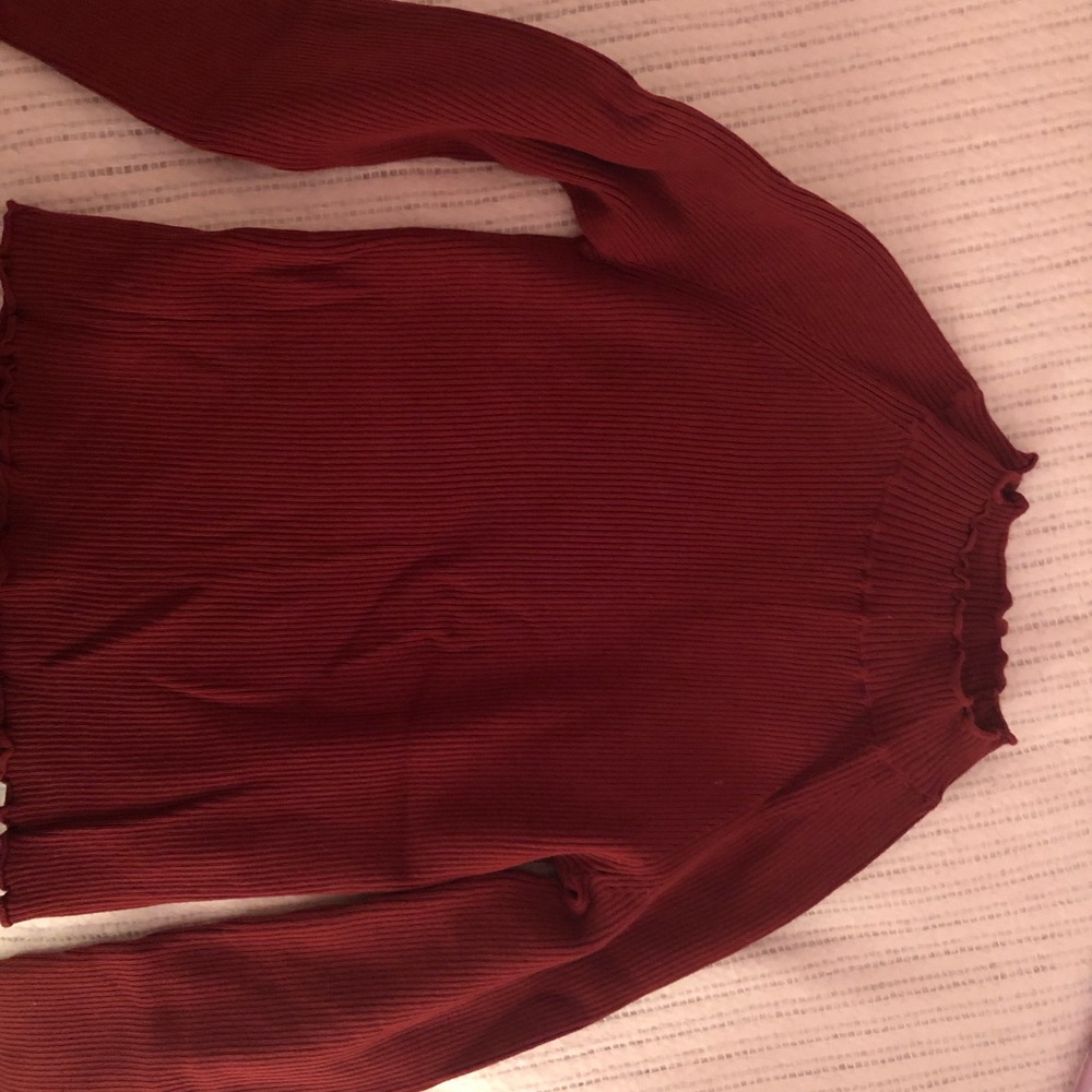 Cute long sleeve Kendall and Kylie shirt